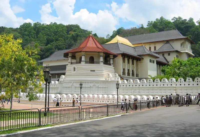 Spiritual Kandy & Rose Gardens
